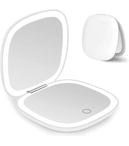 Why Every Bag Needs the Cyn Care LED Compact Mirror